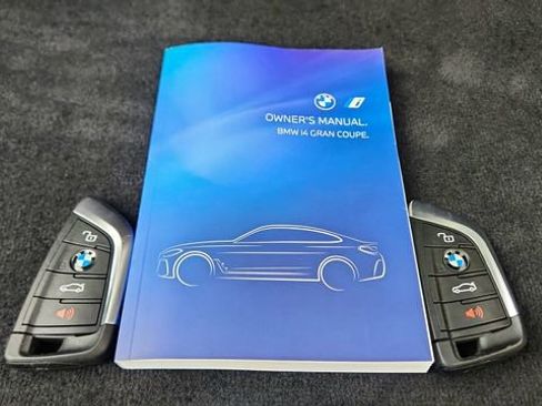 Used 2025 BMW i4 xDrive40i w/ Premium Package image 61