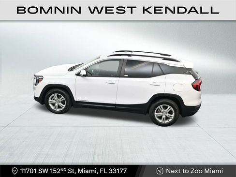 Used 2023 GMC Terrain SLE w/ Driver Convenience Package image 14