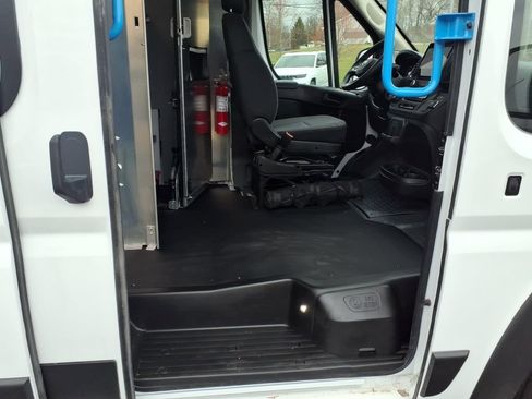 Used 2024 RAM ProMaster 3500 w/ Delivery Van Package FWD image 26