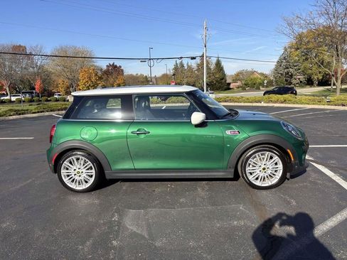 Used 2021 MINI Cooper SE w/ 8.8" Touchscreen Nav Package image 8