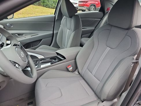 New 2026 Hyundai Elantra SE FWD image 14