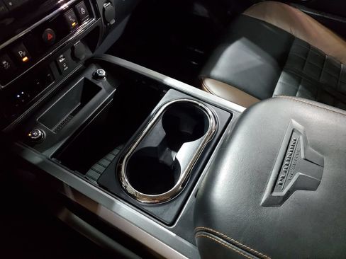 Used 2017 Nissan Titan Platinum Reserve RWD image 35