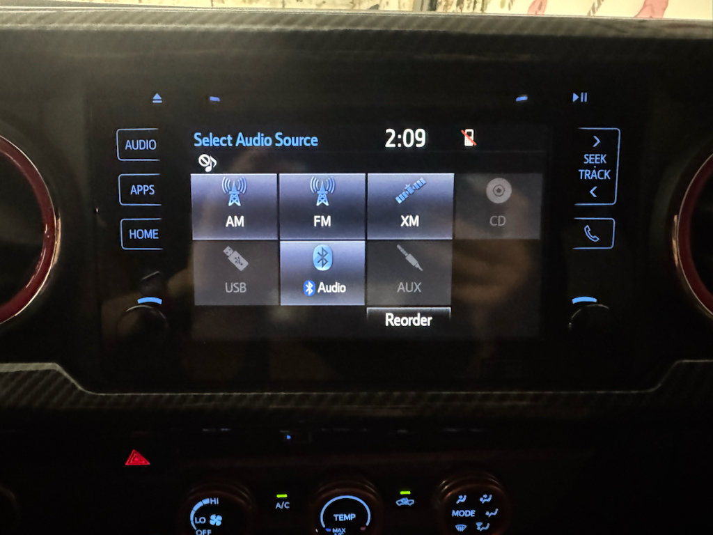 Used 2018 Toyota Tacoma TRD Sport RWD image 28