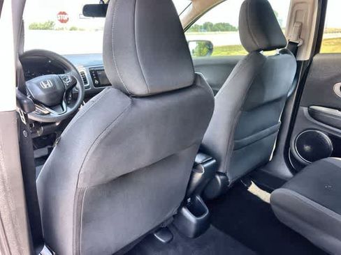 Used 2022 Honda HR-V EX image 13