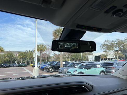 Used 2021 GMC Yukon Denali w/ LPO, Illumination Package image 26