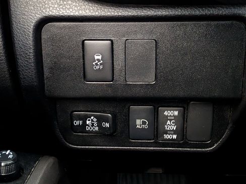 Used 2022 Toyota Tacoma SR5 image 18