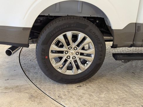 New 2026 Ford F150 King Ranch w/ Equipment Group 601A High image 11