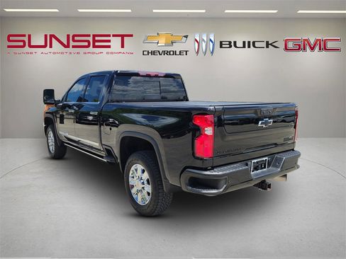 Certified 2024 Chevrolet Silverado 2500 High Country w/ High Country Premium Package AWD/4WD image 6