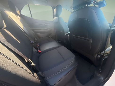 Used 2025 Buick Encore GX Preferred FWD image 19