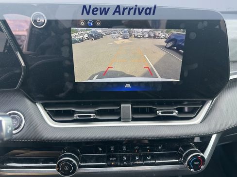 Used 2026 Chevrolet Equinox LT FWD image 11