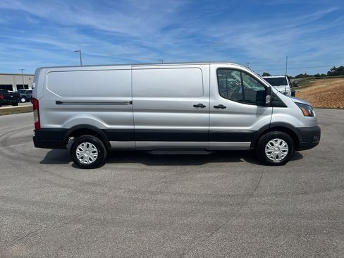Used 2023 Ford E-Transit Low Roof image 4