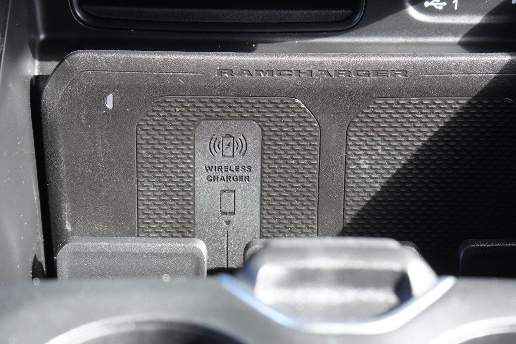 Used 2024 RAM 1500 Laramie AWD/4WD image 21