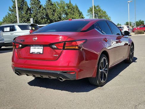 Used 2024 Nissan Altima 2.5 SR w/ SR Premium Package AWD/4WD image 10