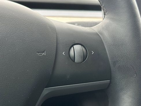 Used 2022 Tesla Model 3 Long Range image 27