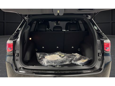 New 2026 Jeep Compass Latitude AWD/4WD image 25