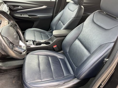 Used 2023 Chevrolet Bolt EUV Premier w/ Super Cruise Package image 18