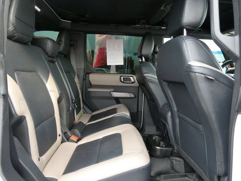 Used 2023 Ford Bronco Wildtrak AWD/4WD image 15