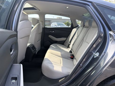 Used 2025 Honda Accord SE image 28