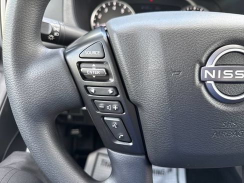 Certified 2024 Nissan Frontier SV RWD image 30