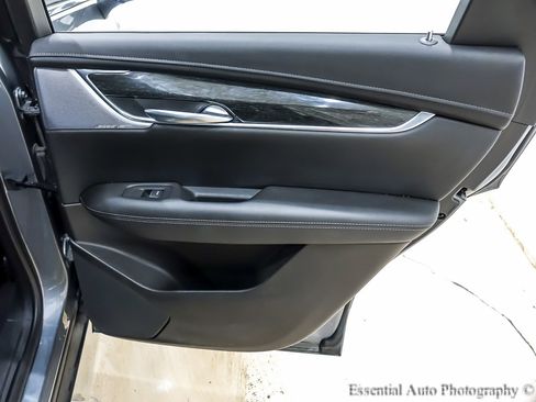 Used 2021 Cadillac XT5 Premium Luxury image 29