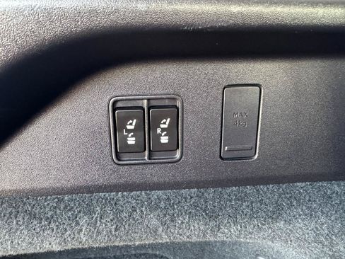 Used 2018 Lexus RX 350L FWD image 13