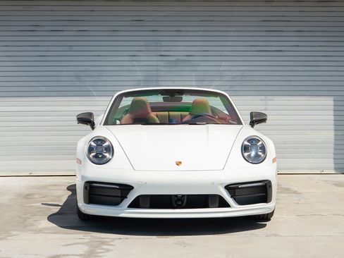 Used 2024 Porsche 911 Carrera S RWD image 11