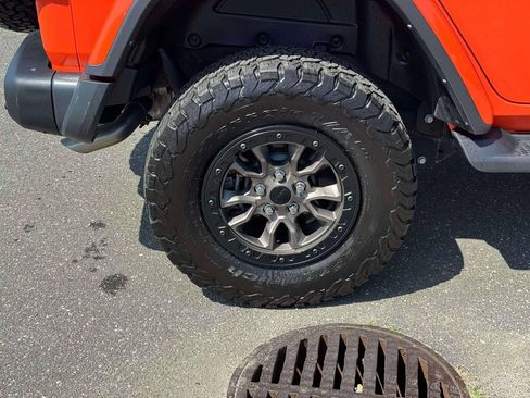 Used 2023 Jeep Wrangler Unlimited Rubicon 392 w/ Trailer Tow Package AWD/4WD image 10