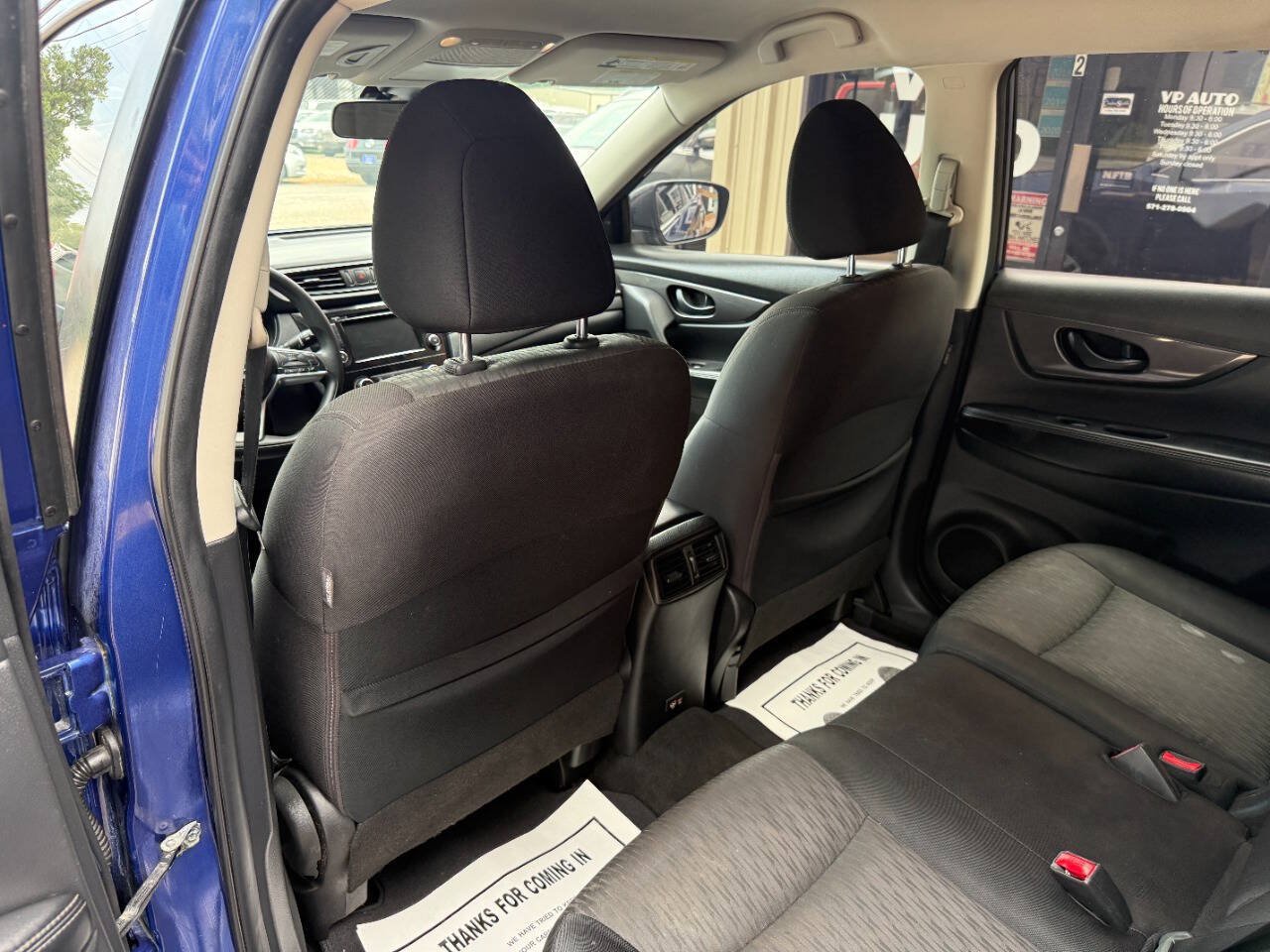 Used 2020 Nissan Rogue S FWD image 12