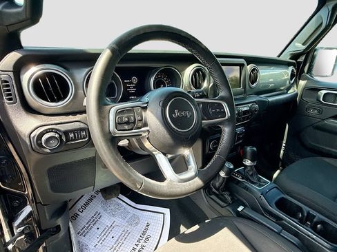 Used 2020 Jeep Wrangler Unlimited Sahara w/ Safety Group AWD/4WD image 12