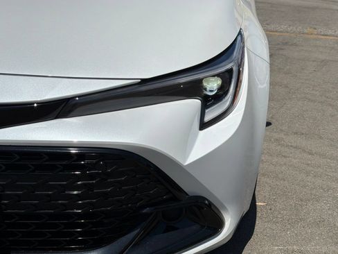 Used 2025 Toyota Corolla Hatchback w/ SE Package FWD image 15