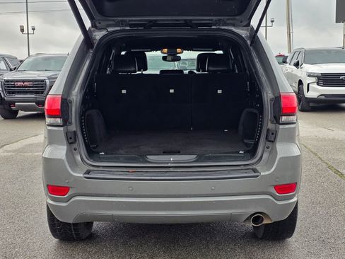 Used 2020 Jeep Grand Cherokee Altitude image 7