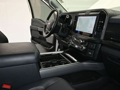 Used 2025 Ford F250 Lariat w/ Tremor Off-Road Package AWD/4WD image 18