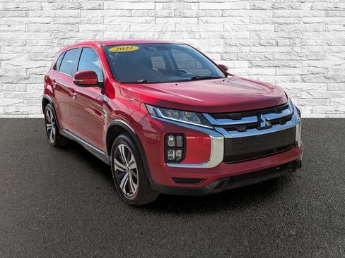 Used 2021 Mitsubishi Outlander Sport SE image 4