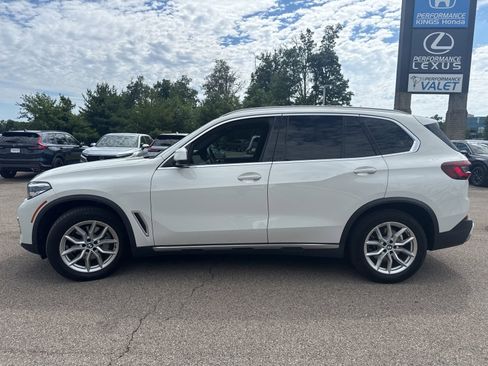Used 2021 BMW X5 xDrive40i AWD/4WD image 2