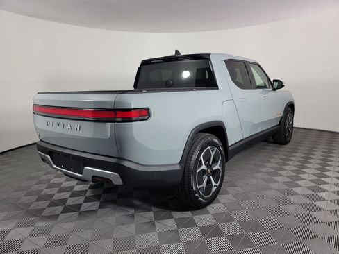 Used 2022 Rivian R1T Adventure AWD/4WD image 5