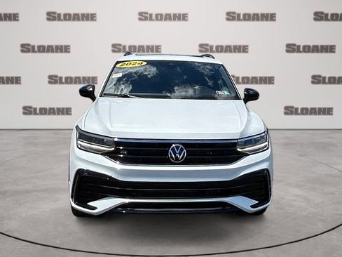 Used 2024 Volkswagen Tiguan SE R-Line AWD/4WD image 8