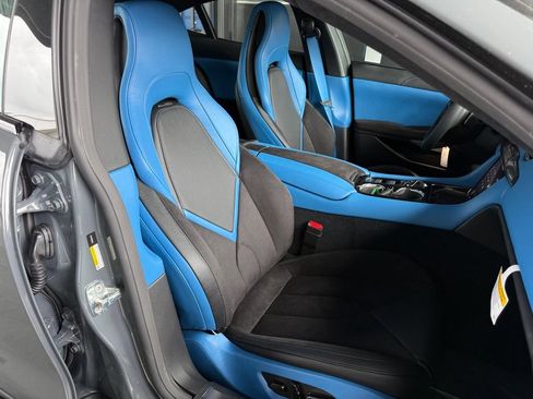 New 2025 Karma Revero Luxury RWD image 15