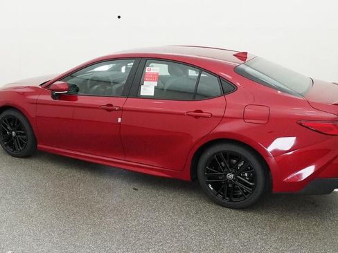 New 2026 Toyota Camry SE FWD image 4