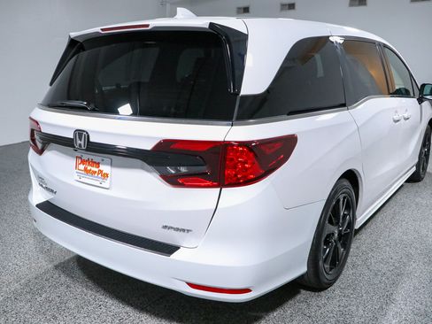 Used 2023 Honda Odyssey Sport image 7