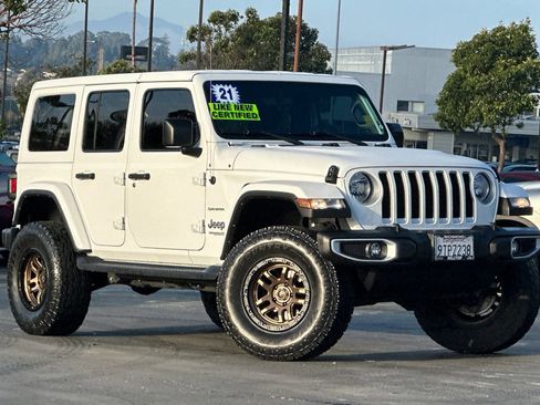 Used 2021 Jeep Wrangler Unlimited Sahara image 2