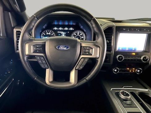 Used 2021 Ford Expedition XLT RWD image 5