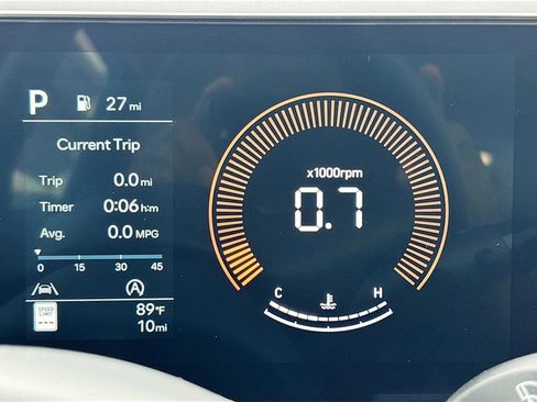 Certified 2025 Hyundai Tucson SE image 12