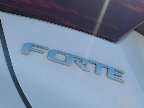 Used 2023 Kia Forte LXS FWD image 29