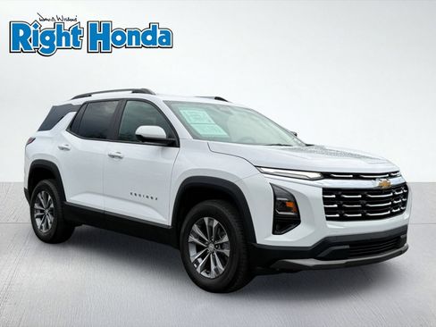Used 2025 Chevrolet Equinox LT w/ Convenience Package II AWD/4WD image 10