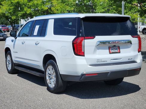 Used 2023 GMC Yukon XL SLT AWD/4WD image 9