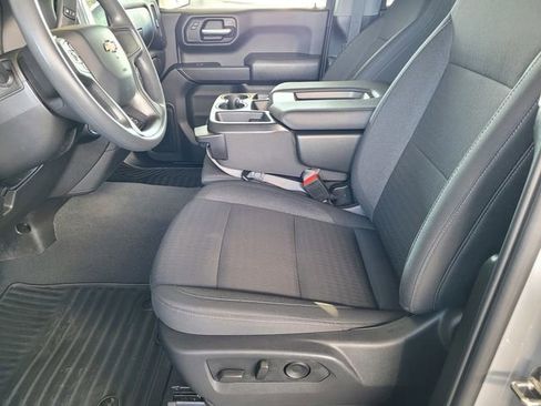 Used 2025 Chevrolet Silverado 1500 Custom w/ LPO, Dark Essentials Package AWD/4WD image 17