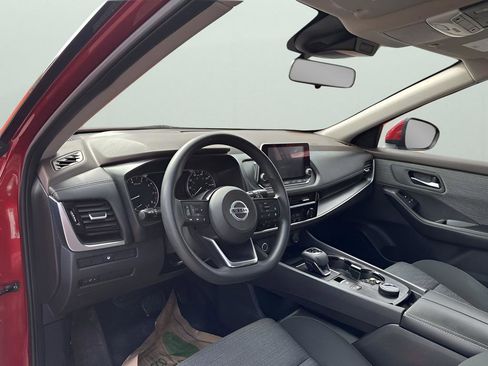 Used 2021 Nissan Rogue SV image 25