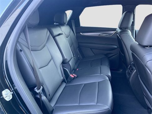 New 2025 Cadillac XT5 Luxury image 27