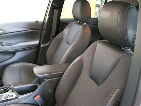 Used 2024 Buick Encore GX Preferred FWD image 17