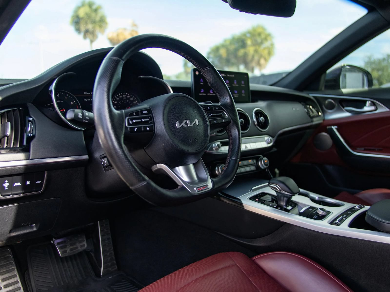 Used 2022 Kia Stinger GT2 w/ Red Interior Color Package RWD image 17